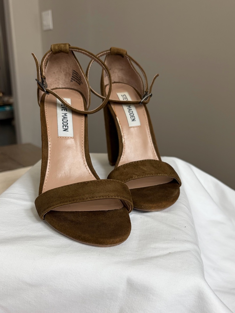 Steve Madden Women's Olive Green Suede Block Heel Sandals